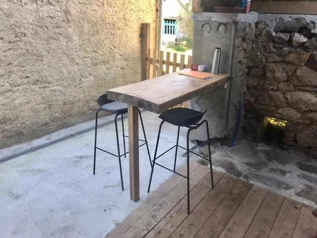 Loft 33M2 Et Dependance 15M2 Avec Jardin Partage Villa Plougasnou Holiday home