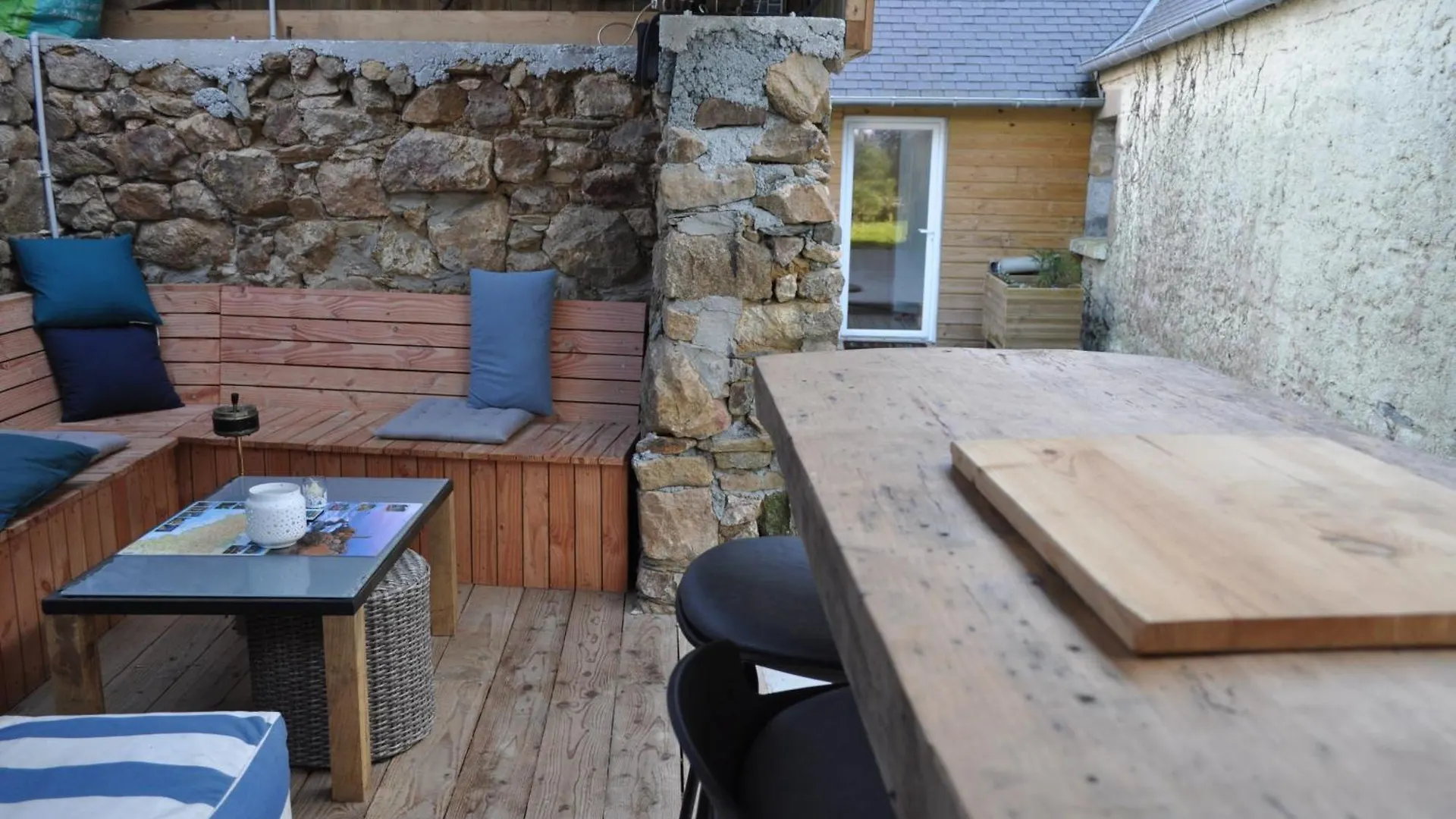 Loft 33M2 Et Dependance 15M2 Avec Jardin Partage Villa Plougasnou 0*,